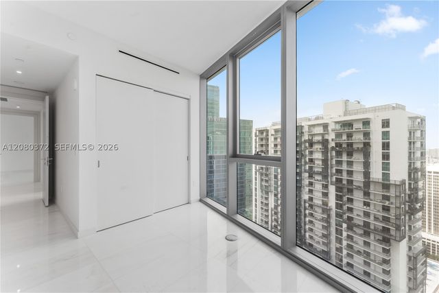 300 Biscayne Blvd Way 4102, Miami, FL 33131