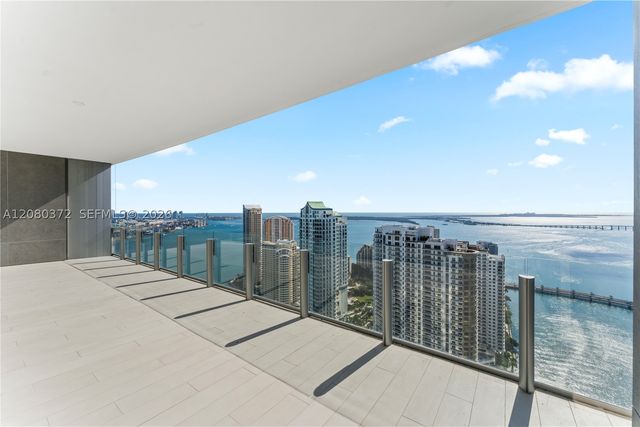 300 Biscayne Blvd Way 4102, Miami, FL 33131
