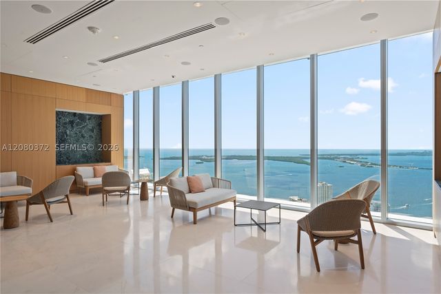 300 Biscayne Blvd Way 4102, Miami, FL 33131