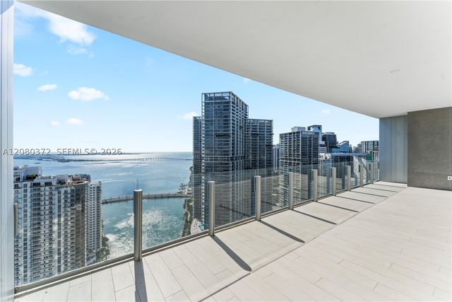 300 Biscayne Blvd Way 4102, Miami, FL 33131