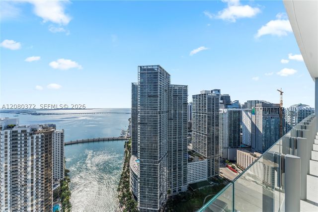 300 Biscayne Blvd Way 4102, Miami, FL 33131
