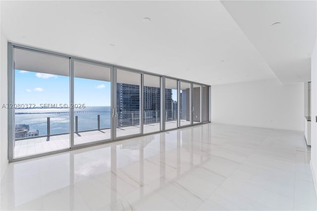 300 Biscayne Blvd Way 4102, Miami, FL 33131