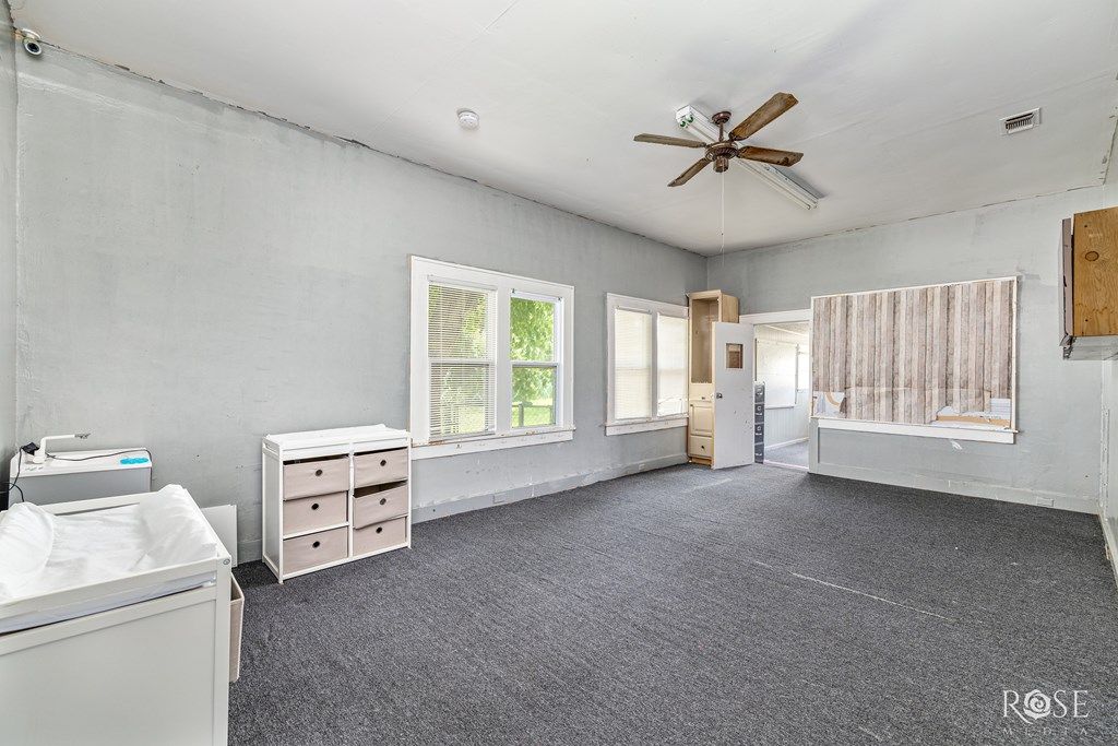 Image 12 of property listing at 1823 Freeland Ave, San Angelo, TX 76901