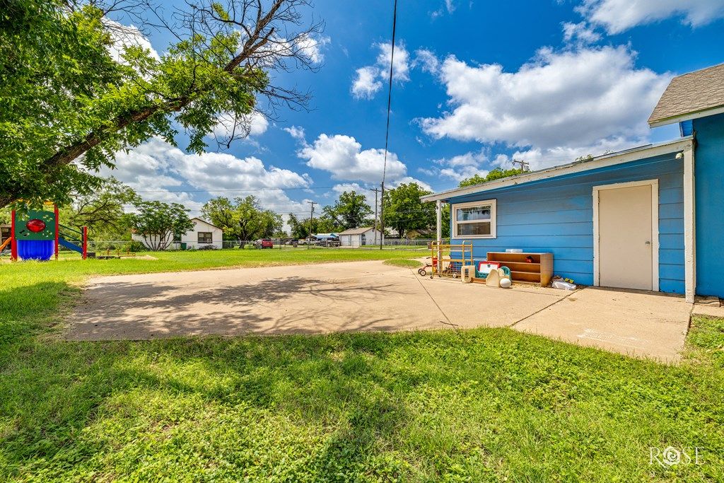 Image 24 of property listing at 1823 Freeland Ave, San Angelo, TX 76901