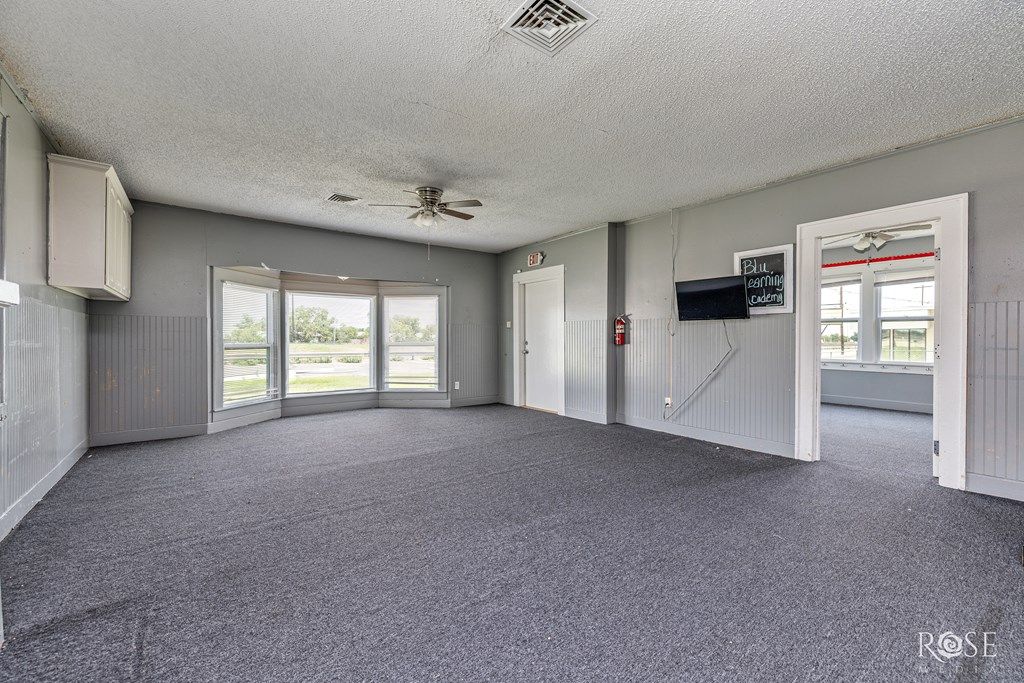 Image 6 of property listing at 1823 Freeland Ave, San Angelo, TX 76901