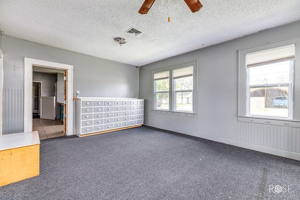 Image 8 of property listing at 1823 Freeland Ave, San Angelo, TX 76901