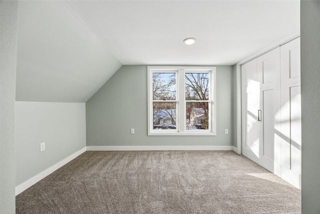 818 Rundell St, Iowa City, IA 52240