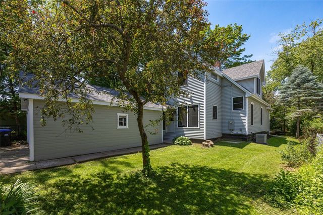 818 Rundell St, Iowa City, IA 52240