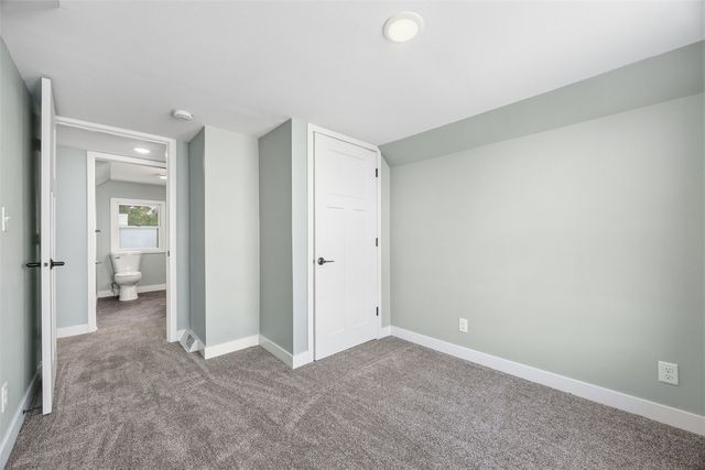 818 Rundell St, Iowa City, IA 52240