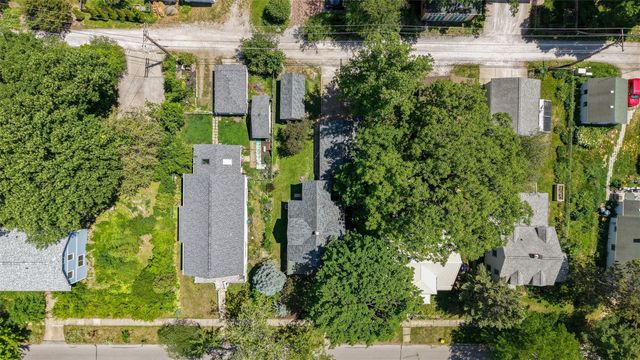 818 Rundell St, Iowa City, IA 52240