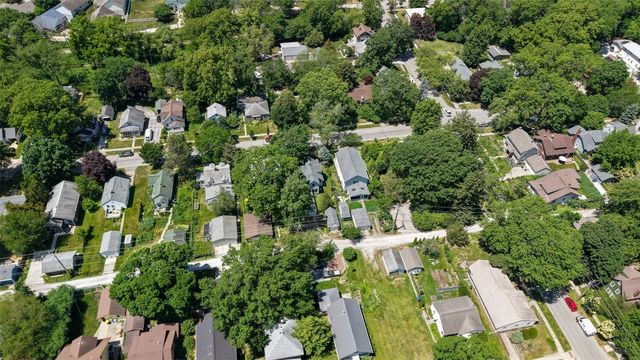 818 Rundell St, Iowa City, IA 52240