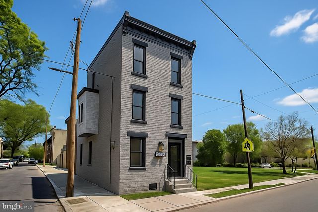 2417 N 10TH ST, Philadelphia, PA 19133