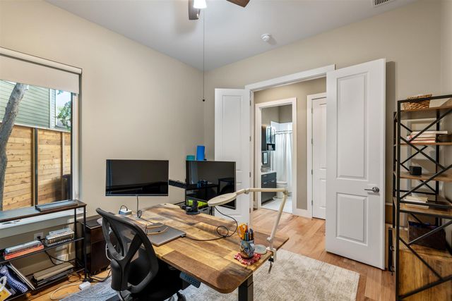 3806 Bull Creek RD B, Austin, TX 78731