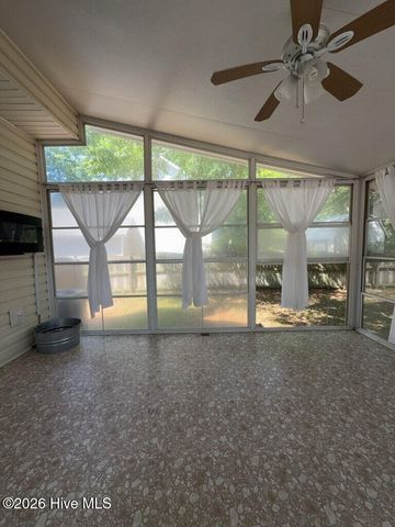 151 Bayshore Drive, Sneads Ferry, NC 28460