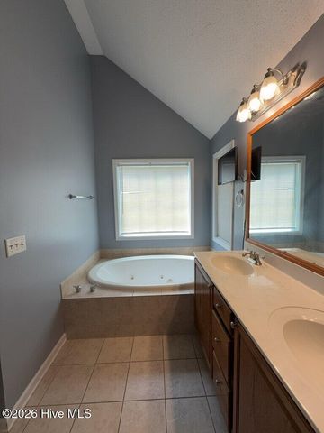 151 Bayshore Drive, Sneads Ferry, NC 28460