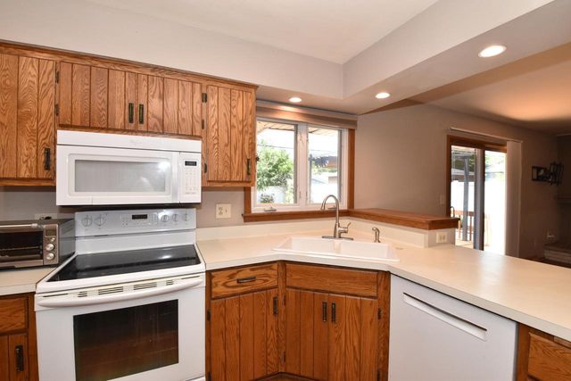 48 Virginia STREET, Racine, WI 53405