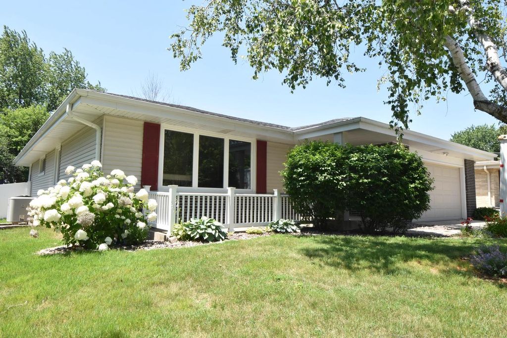 48 Virginia STREET, Racine, WI 53405