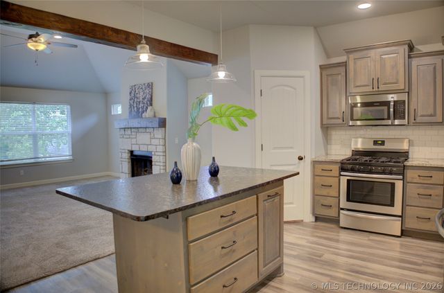 4807 S McKinley Avenue, Sand Springs, OK 74063
