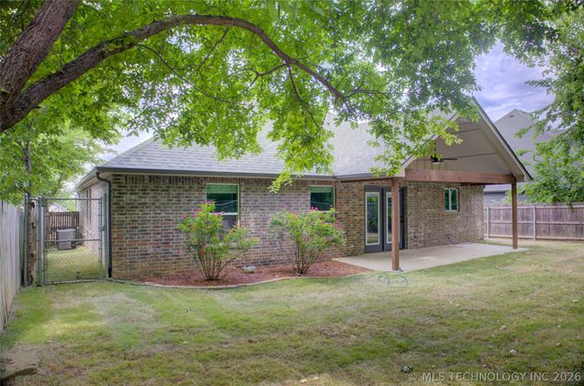 4807 S McKinley Avenue, Sand Springs, OK 74063