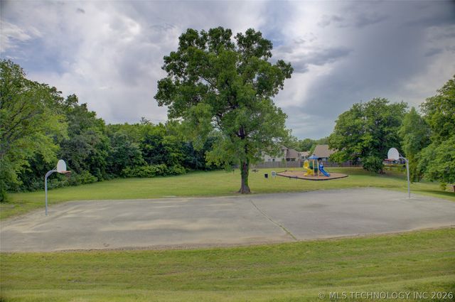 4807 S McKinley Avenue, Sand Springs, OK 74063