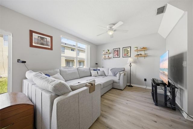 9769 CARLSDALE DRIVE, Riverview, FL 33578
