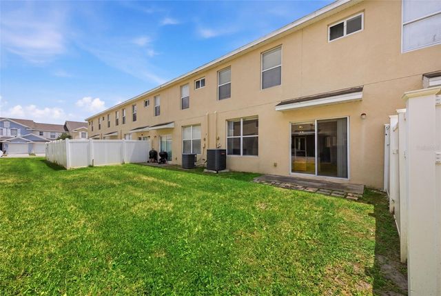 9769 CARLSDALE DRIVE, Riverview, FL 33578