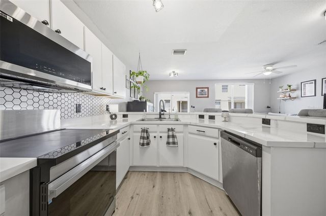 9769 CARLSDALE DRIVE, Riverview, FL 33578