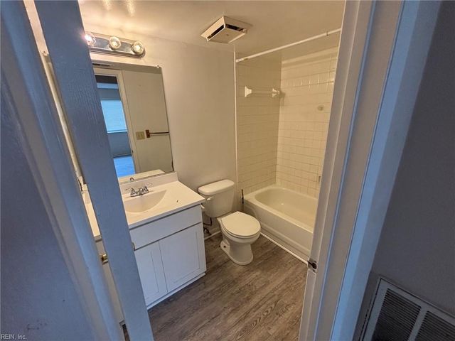 521 Abbot Muse, Virginia Beach, VA 23452