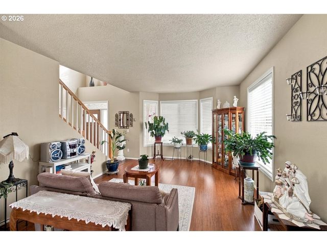 2747 Conner St Nw, Salem, OR 97304