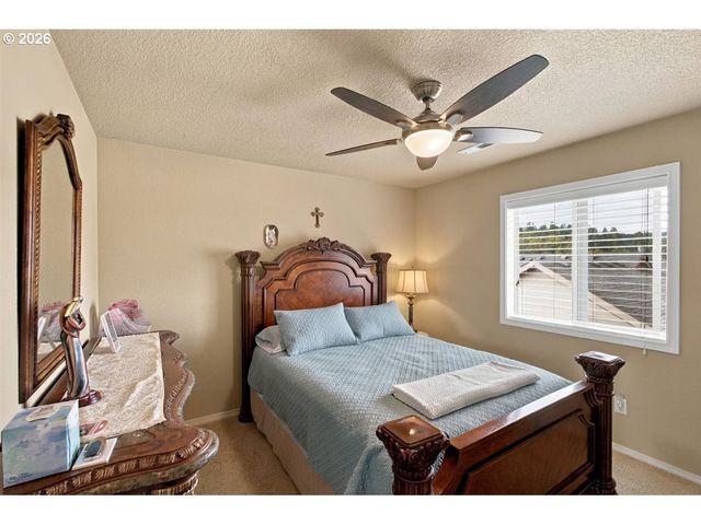 2747 Conner St Nw, Salem, OR 97304