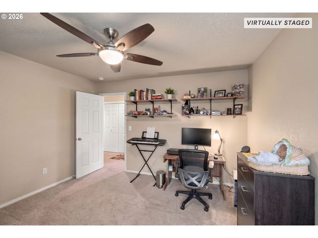 2747 Conner St Nw, Salem, OR 97304