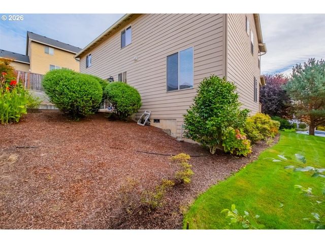 2747 Conner St Nw, Salem, OR 97304