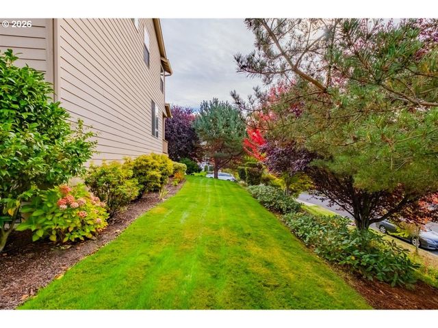 2747 Conner St Nw, Salem, OR 97304