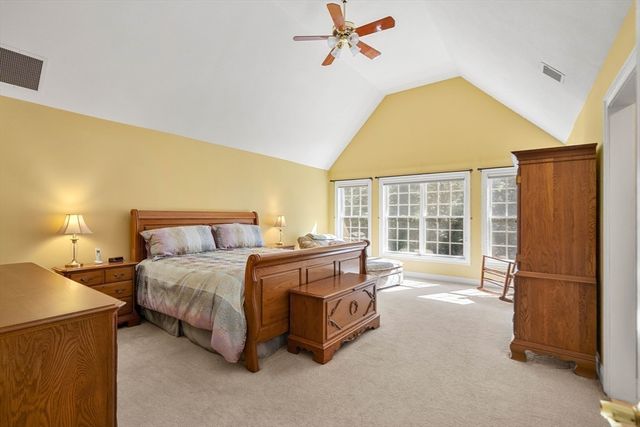 6 Evergreen Drive, Plaistow, NH 03865