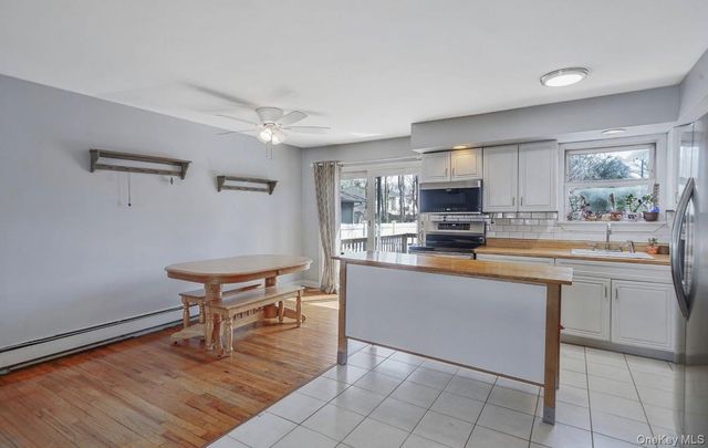 15 Maplewood Drive, Shirley, NY 11967