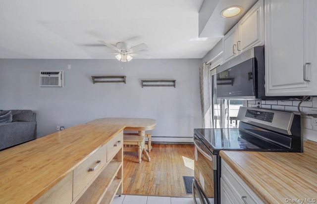 15 Maplewood Drive, Shirley, NY 11967