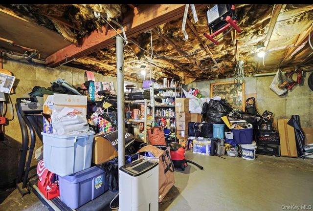 15 Maplewood Drive, Shirley, NY 11967