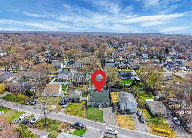 15 Maplewood Drive, Shirley, NY 11967