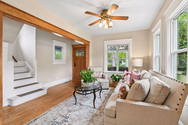 4930 38th Avenue S, Minneapolis, MN 55417