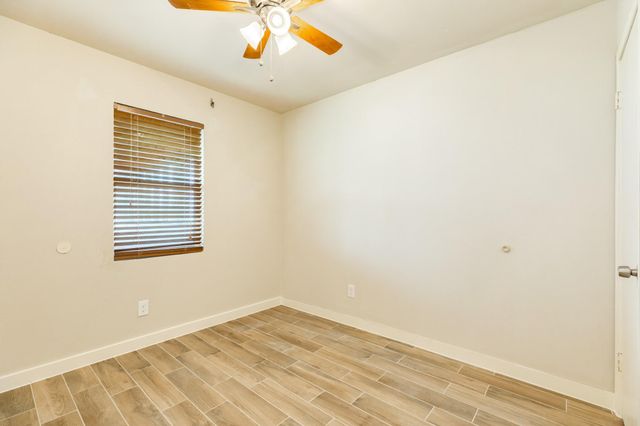 805 Seashell Drive, Surfside Beach, TX 77541