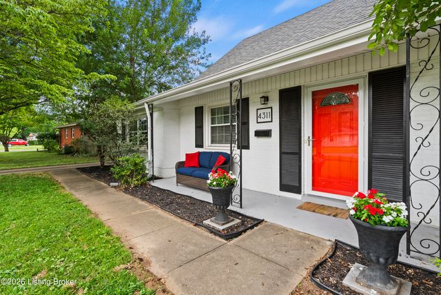4311 Lynnbrook Dr, Louisville, KY 40220