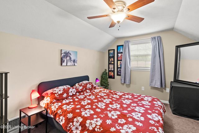4311 Lynnbrook Dr, Louisville, KY 40220