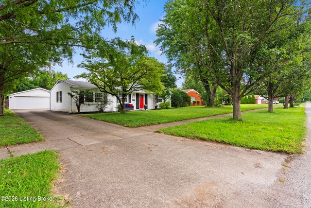 4311 Lynnbrook Dr, Louisville, KY 40220