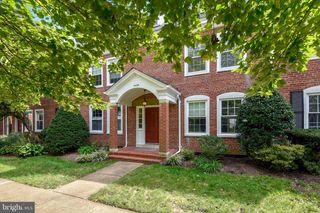 4426 36TH ST S #B2, Arlington, VA 22206
