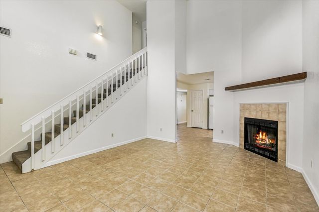 803 Valley View DR B, Pflugerville, TX 78660