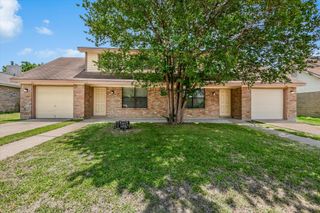 803 Valley View DR B, Pflugerville, TX 78660