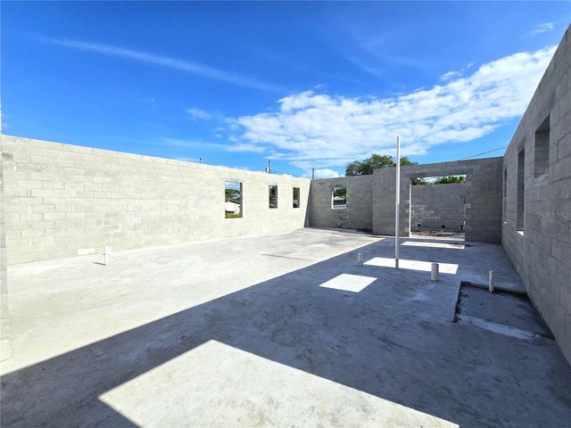 2526 40TH AVENUE N, St Petersburg, FL 33714