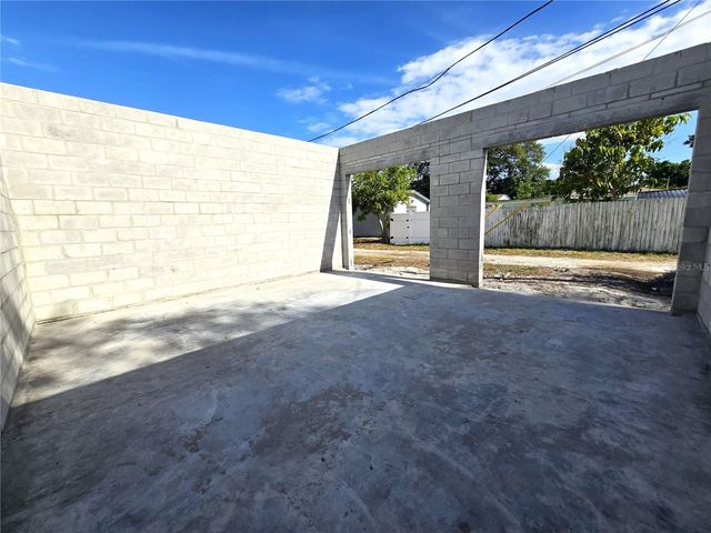 2526 40TH AVENUE N, St Petersburg, FL 33714