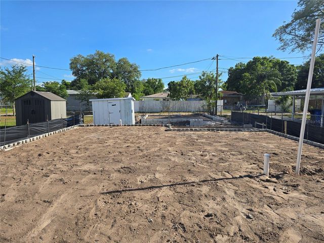 2526 40TH AVENUE N, St Petersburg, FL 33714