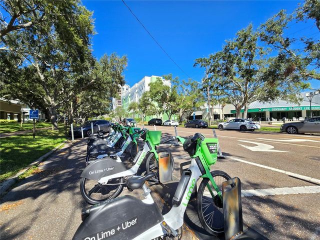 2526 40TH AVENUE N, St Petersburg, FL 33714